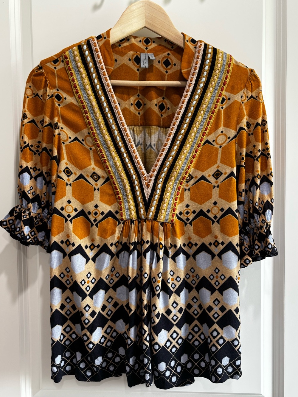 Blank London Anthropologie V-Neck Geometric Print “Stephanie” top